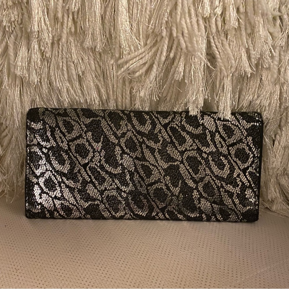 Mirror Mirror Silver Black Animal Print Clutch Wallet Magnetic Snap Never Used - Picture 6 of 6
